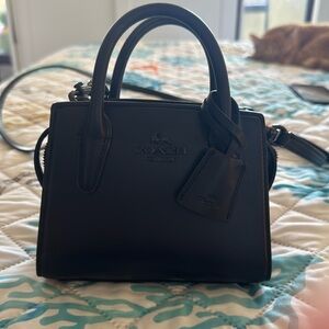 Like new  authentic coach mini crossbody